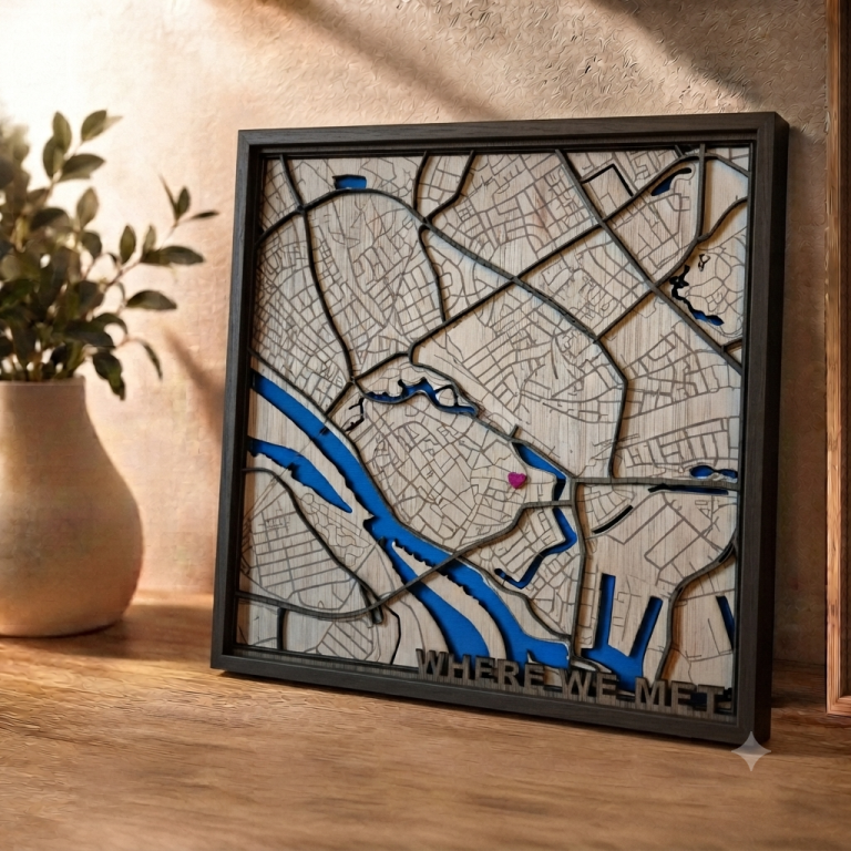 Houten stadskaart bruiloft